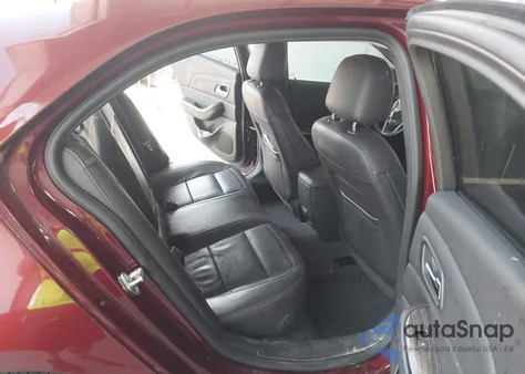 2015 Chevrolet Malibu 2Lt z USA, uszkodzony, nr VIN 1G11D5SL7FF281077